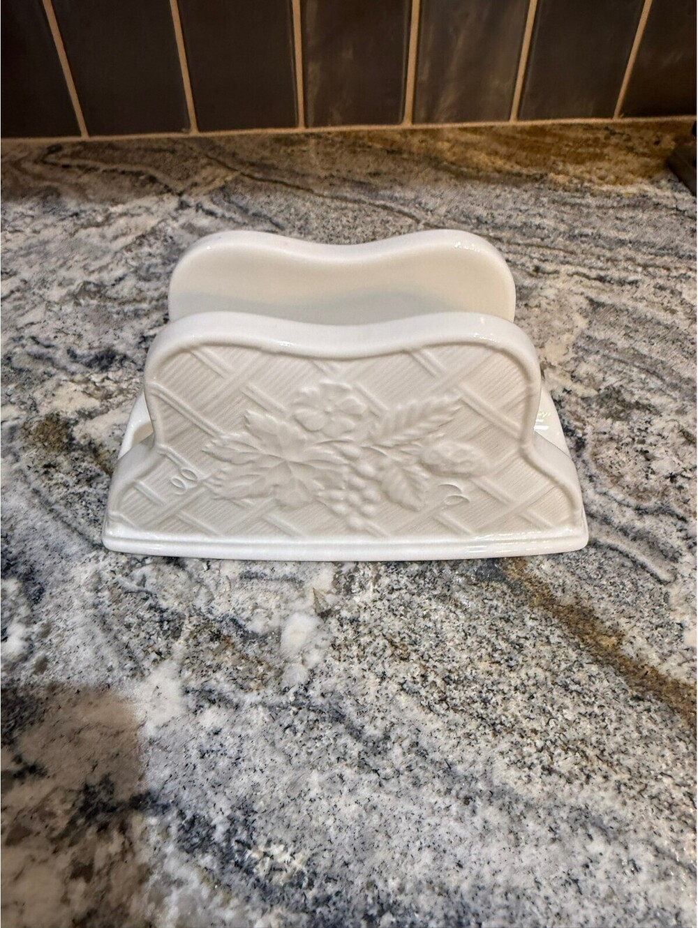 Mikasa English Countryside White Ceramic Napkin Holder